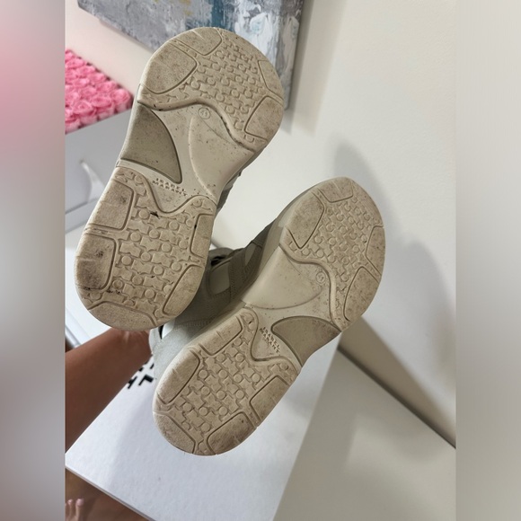 *SOLD* - Picture 11 of 12